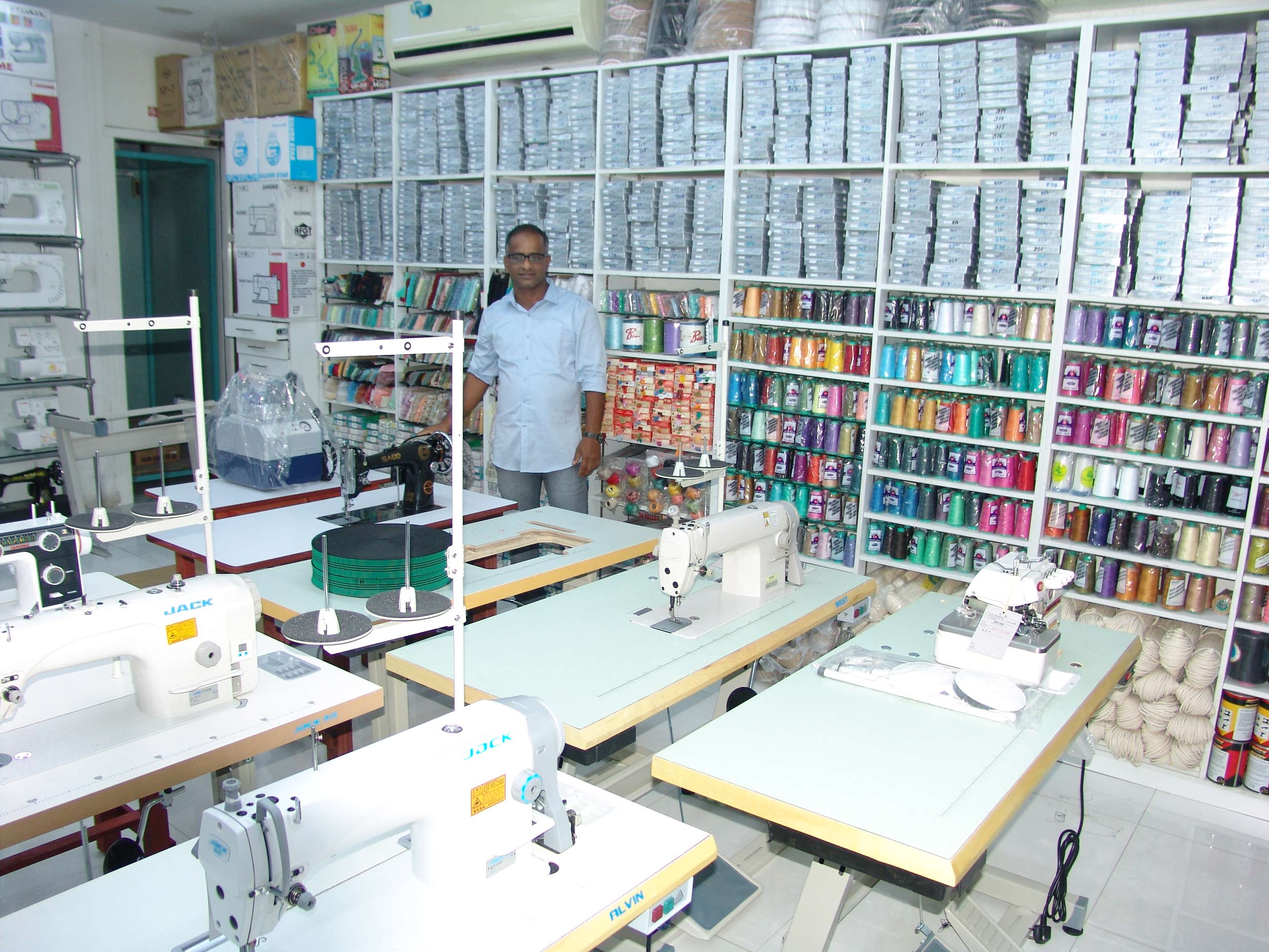 Al Aseelah Tailoring Materials Trd Shop in UAE